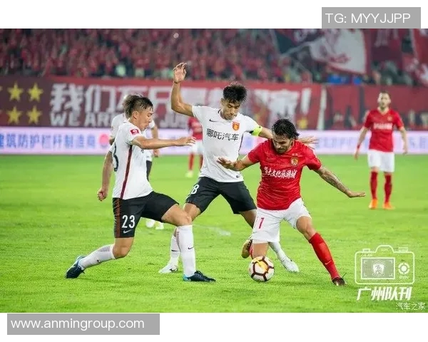 重庆与广州恒大精彩对决全场录像回放及精彩瞬间分析 重庆与广州恒大精彩对决全场录像回放及精彩瞬间分析