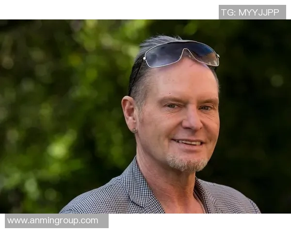 加克波的崛起与未来展望：从天赋少年到足球巨星的奋斗历程